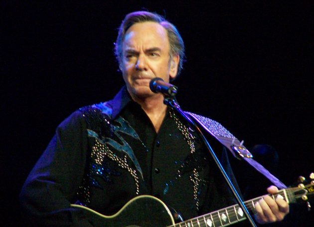 Neil Diamond To Receive Recording Academy Lifetime Achievement Award