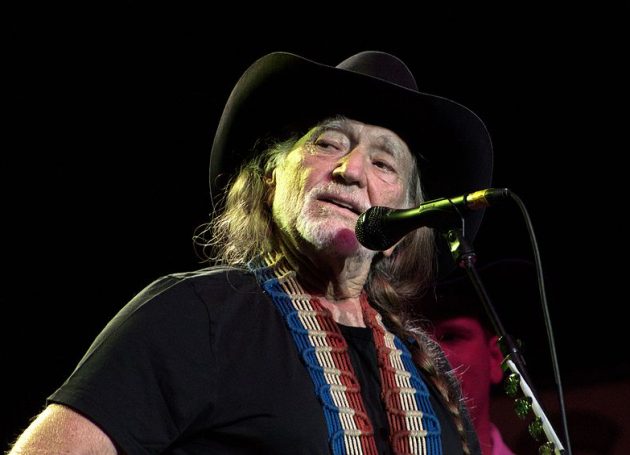 Willie Nelson Walks Off Stage (Twice) Before Canceling Show In Charlotte, NC