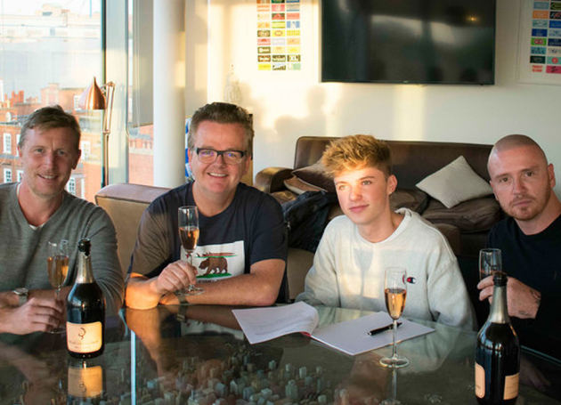 UMPG Signs Rising British Pop Star HRVY To Global Publishing Deal
