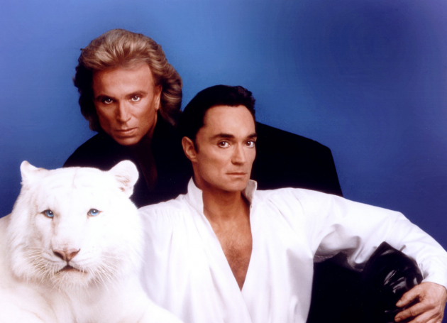 Animal Trainer Breaks Silence On Sigfried & Roy Tiger Attack