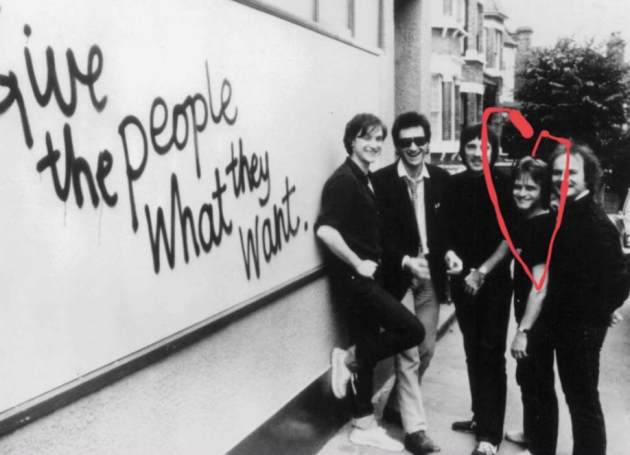 Kinks’ Keyboardist Ian Gibbons Passes at 67