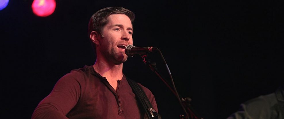 Country Singer Josh Turner's Crew Members Involved in Bus Crash Leaving 1 Dead, 7 Injured