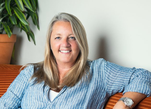 Warner Chappell Music Nashville Extends Global Publishing Deal with Songwriter Liz Rose