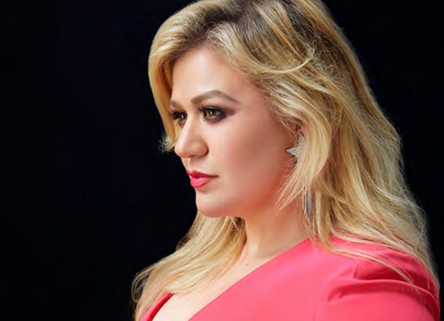 Kelly Clarkson Gets Hollywood Walk of Fame Star