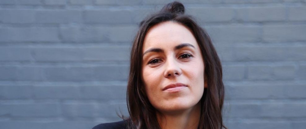 Amy Shark Signs With Red Light Management