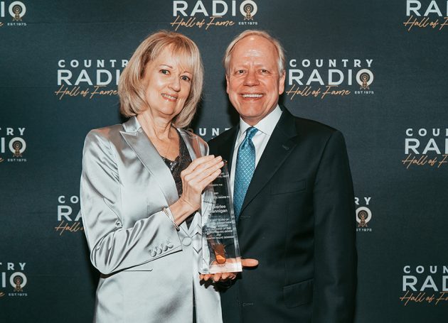 2021 CRB President’s Award recipient Beverlee Brannigan and CRB/CRS Board President Kurt Johnson.