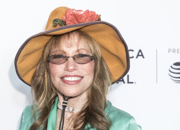 Carly Simon