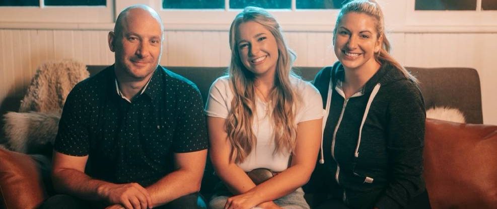 Triple 8 Management Signs Singer/Songwriter Erin Kinsey