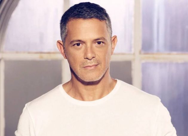 Alejandro Sanz Signs 'Evolved' Management Deal