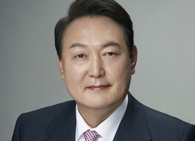 Yoon Suk Yeol