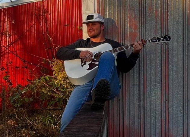 Country Music Newcomer EJ Vickers Salutes Mothers With Teddy Gentry-Produced Debut Single "I Love You"