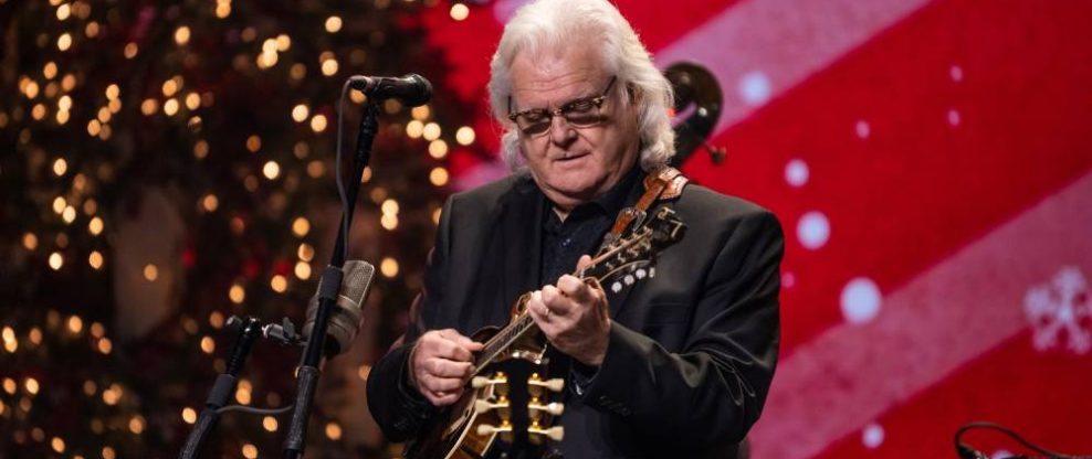 Country Music Hall Of Famer Ricky Skaggs Announces Christmas Tour - 'Ricky Skaggs and Kentucky Thunder Christmas'