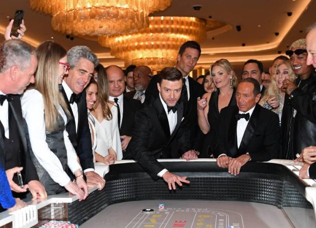 New Vegas Luxury Resort and Casino - Fontainebleau Las Vegas Hosts Grand Opening