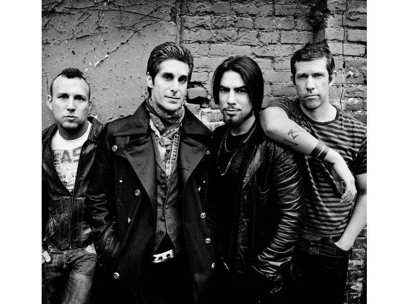 Jane's Addiction Cancels U.S. Tour After On-Stage Fight